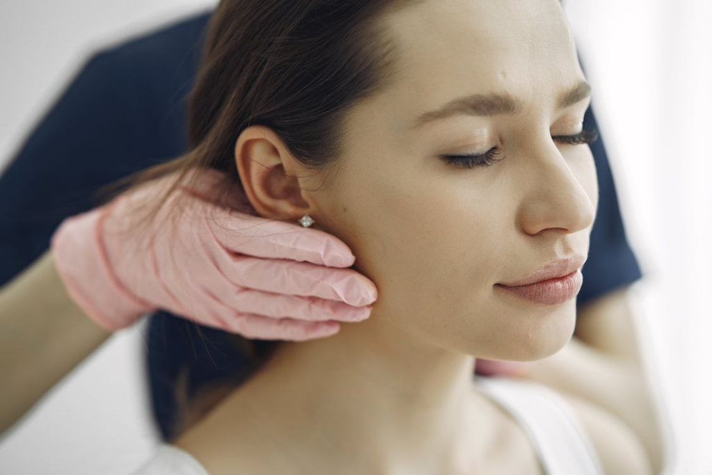 woman healed after scarless facial reanimation